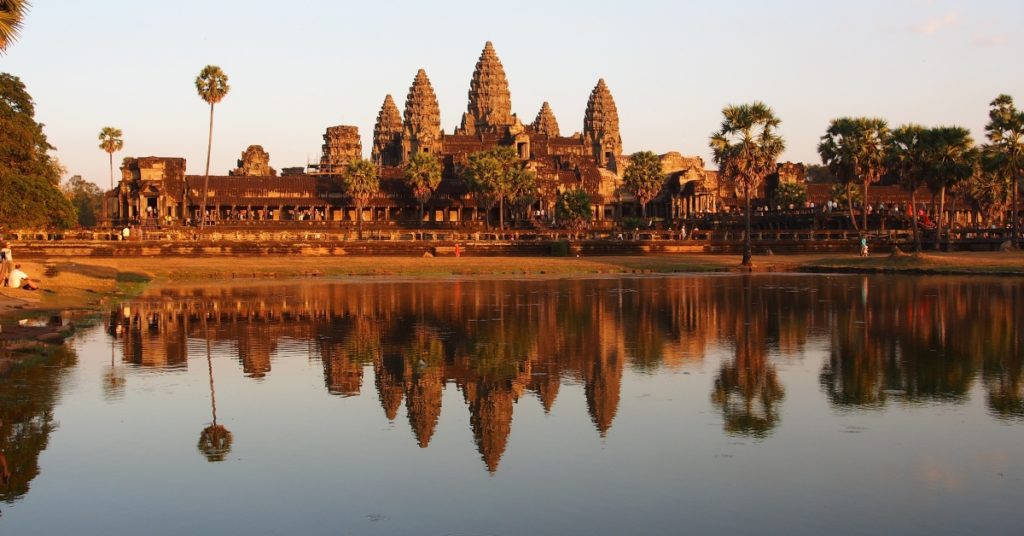 angkor wat da lontano