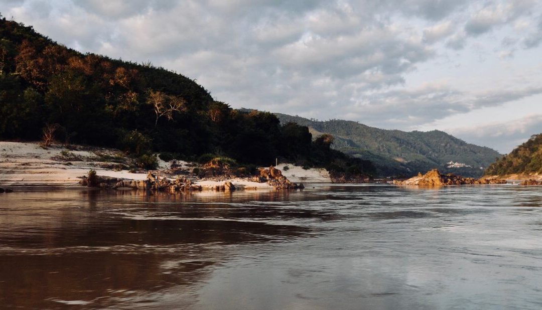 Porti e approdi sul mekong