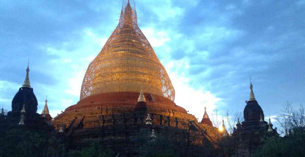 stupa di notte
Il Myanmar e le sue meraviglie