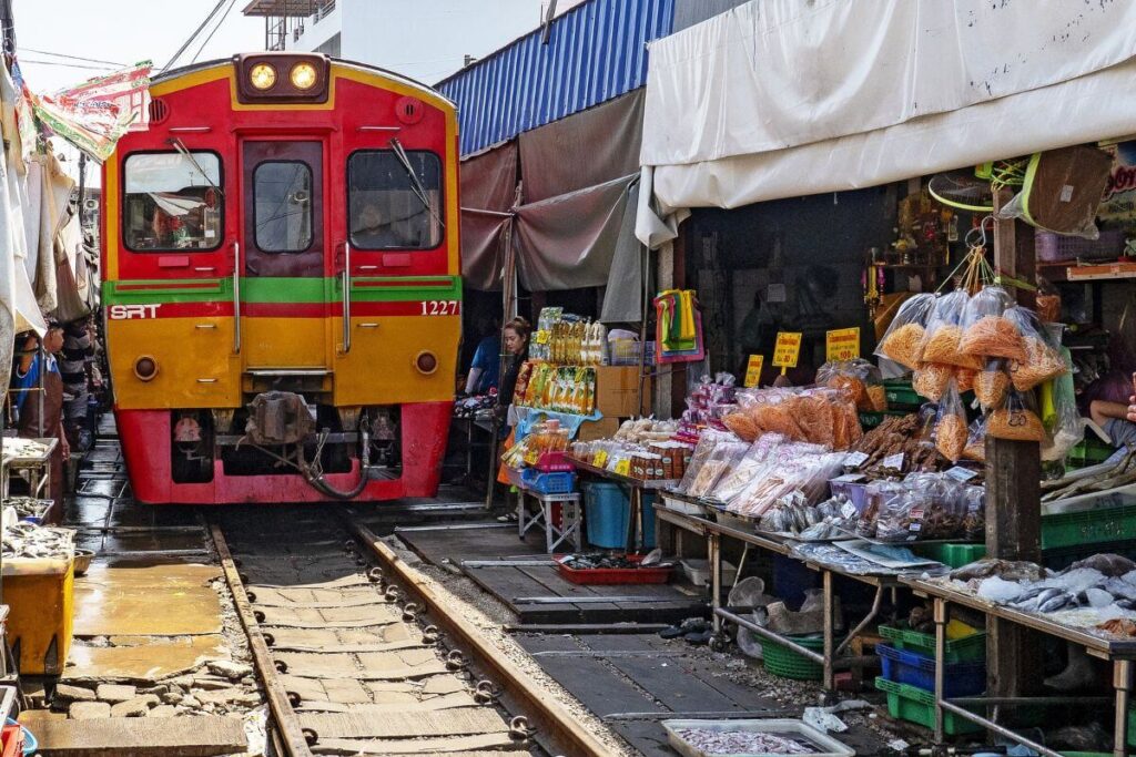 al mercato in thailandia