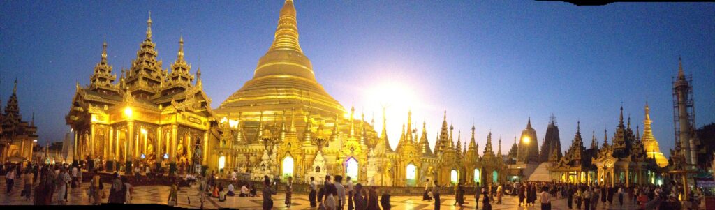 shwedagon pagoda Myanmar